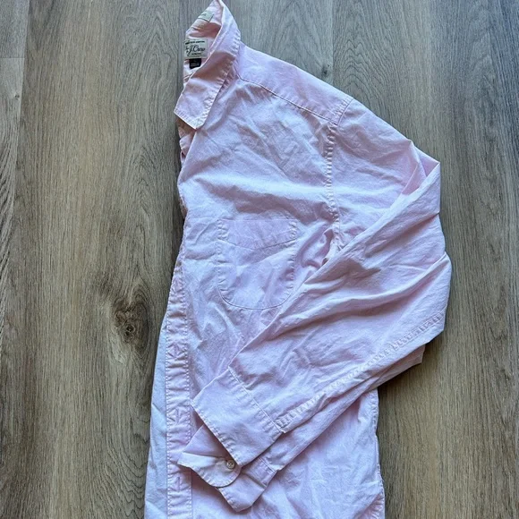 Six very handsome Jcrew (LG) shirts for sale. - Picture 12 of 14